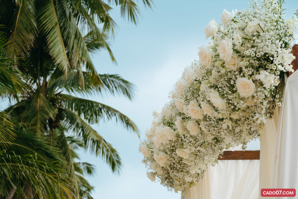 Wedding ceremony arch in Phuket