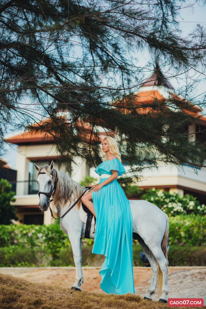 sunset horse photoshoot phuket